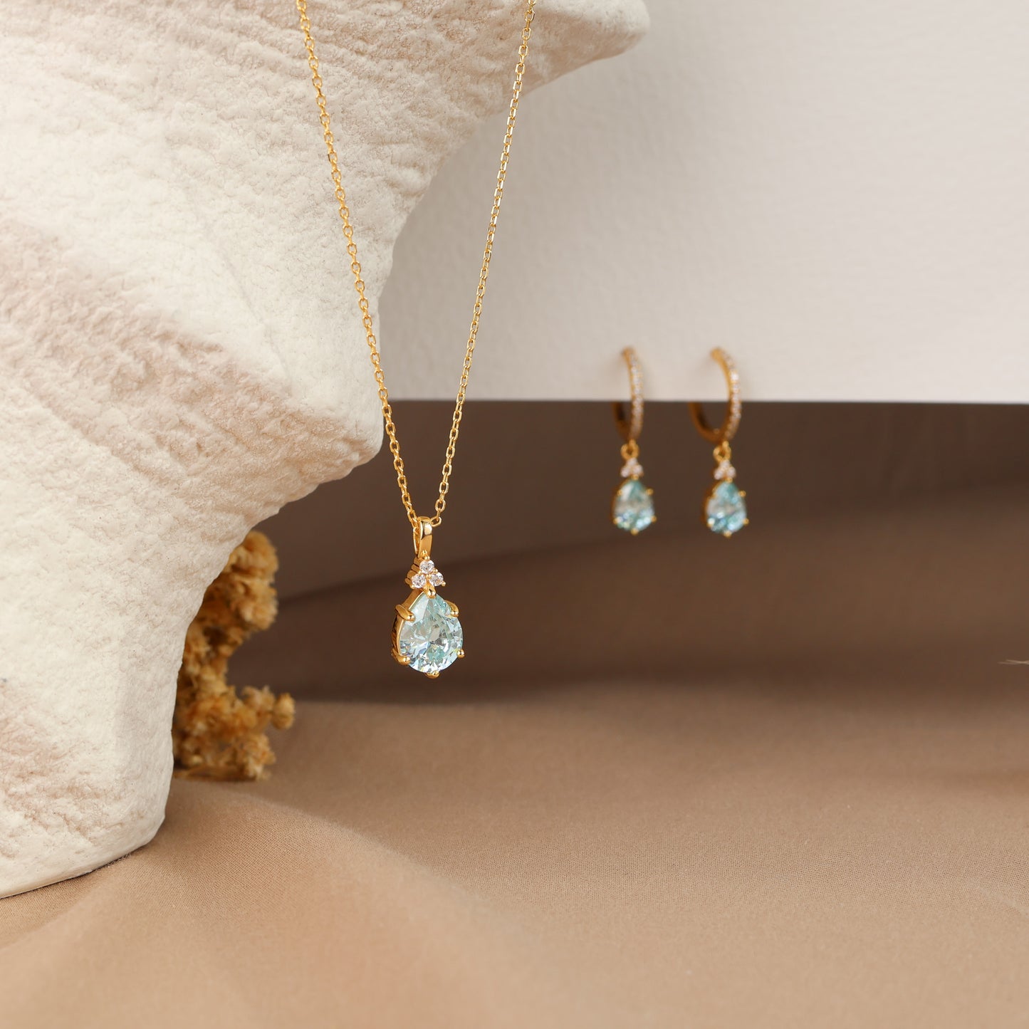 Layla Aquamarine Necklace 14K Gold Vermeil